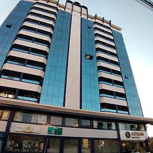 Astron Suites Sao Jose Dos Pinhais By Nobile